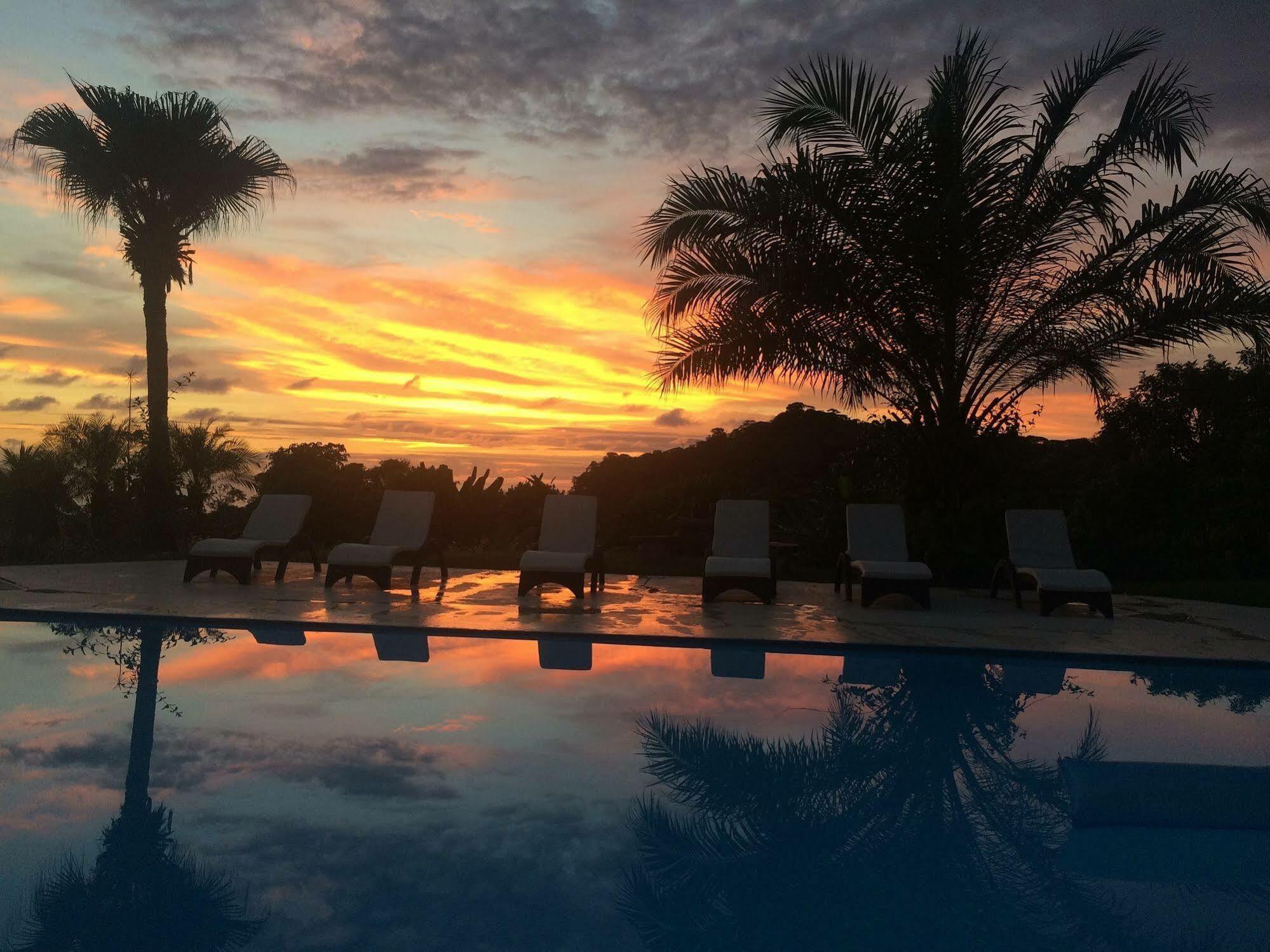 Hotel Lookout Playa Tortuga أوخوتشال المظهر الخارجي الصورة